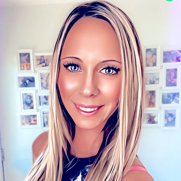 Meet your Posher, Diana - Picture 1 of 8